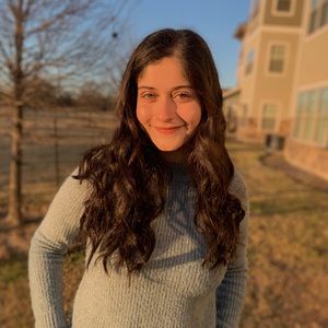 Meet your Posher, Layan